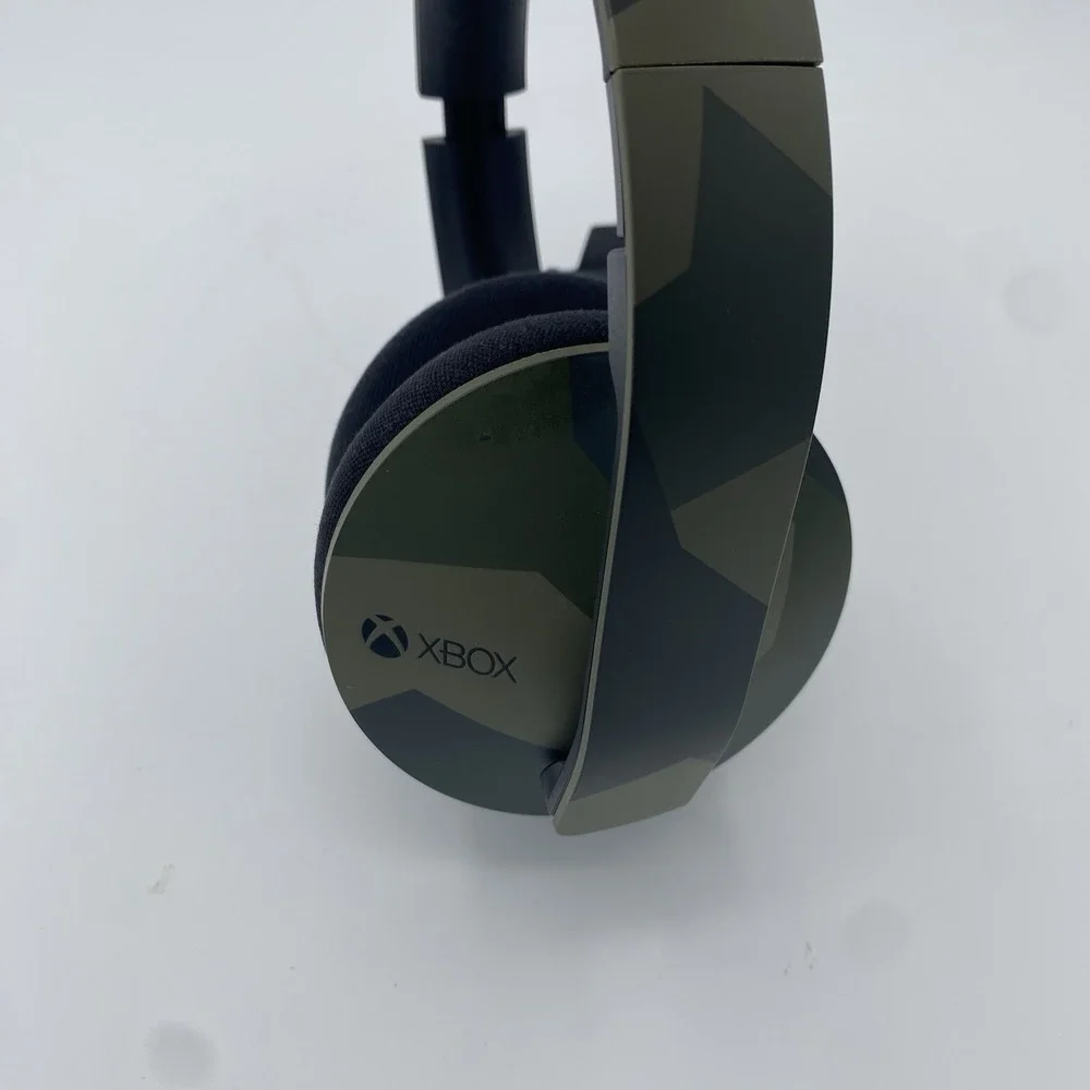 Microsoft Xbox One Wired Stereo Headset (1610) & Adapter (1626)